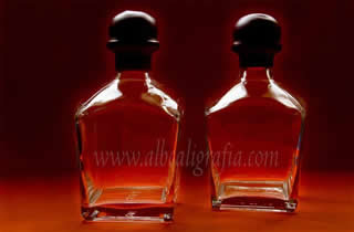 Square line bottles covered with sealing cap